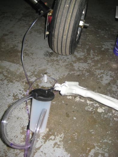 Brake bleed kit, using suction.