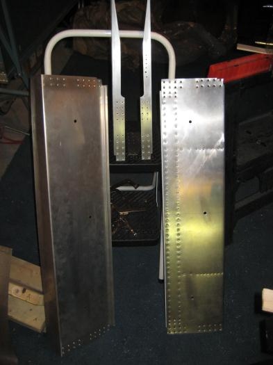 Forward tunnel Z (left) and aft tunnel web (right), with supporting angles.