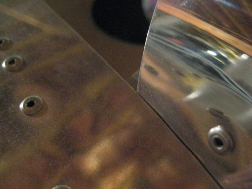 Top of horiz stab skin tight against fuselage skin, and I still need to put the tail further forward.