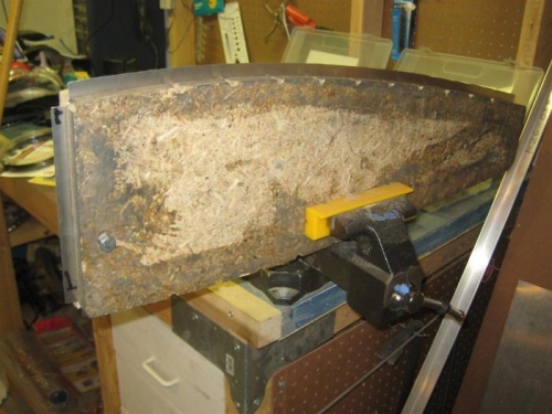 Main rib blank between form blocks.