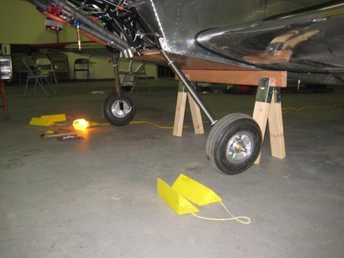 A/C with gear off the ground