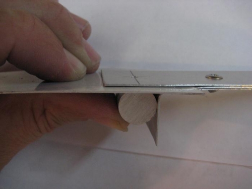 The tool demonstrated. What you can't see well is the 3/32