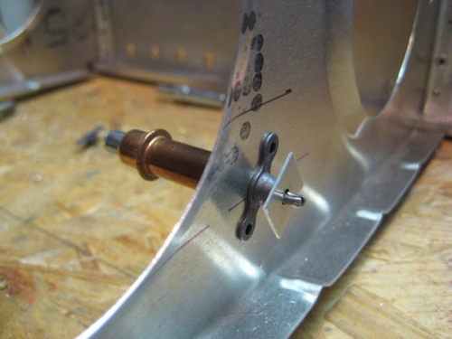 Nut plate with cleco. Needed a scrap piece of alum w/ 18/