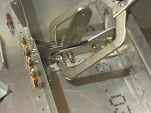 Idler assembly F10-16