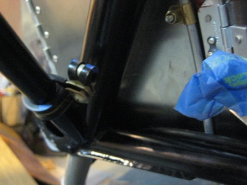 Another view of the two Adel clamps. Heat box is to the right with the blue tape.