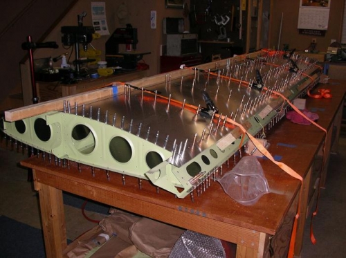 2 by 4 blocks on the rear spar to protect the trailing edge of the skins