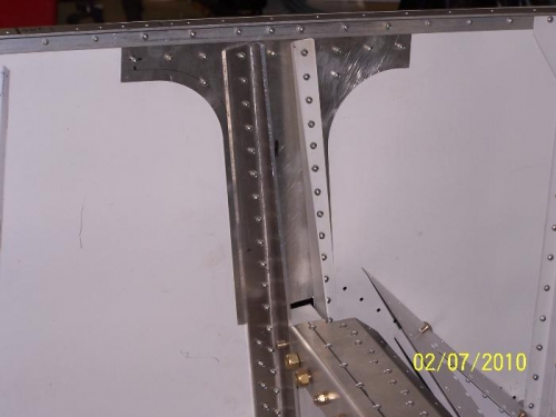 R/H wing upright riveted in