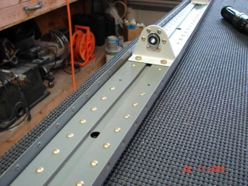 Rear Spar Hinge Side