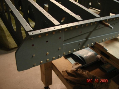 Rivet Ribs to Rear Spar (Right)