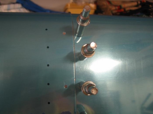 Slight Gap on Leading Edge