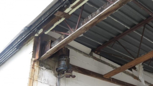 Hangar Header (Door)