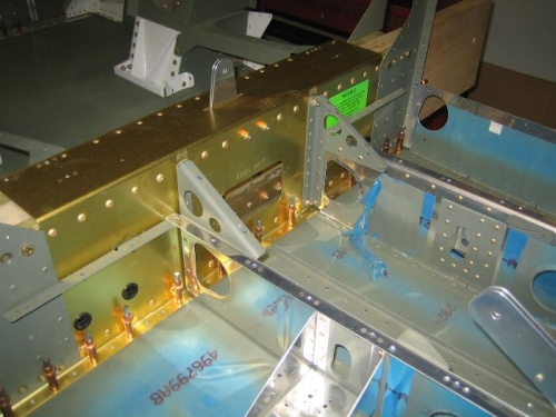 Center to Seat Rib Assembly