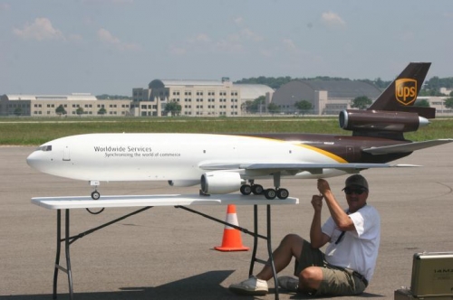 DC-10 in UPS Colors