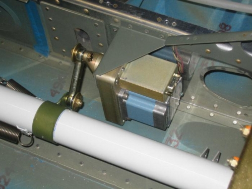 Roll Servo Trial Fit