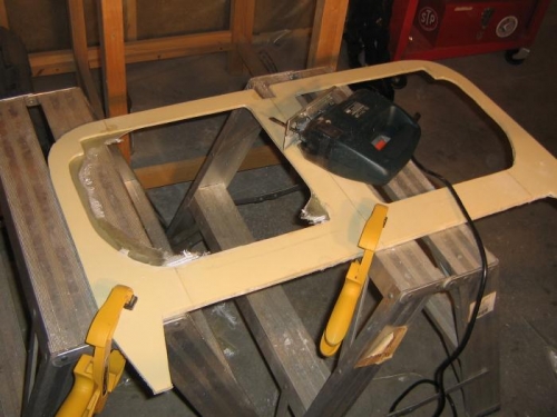 Electric saw for inner edges trim