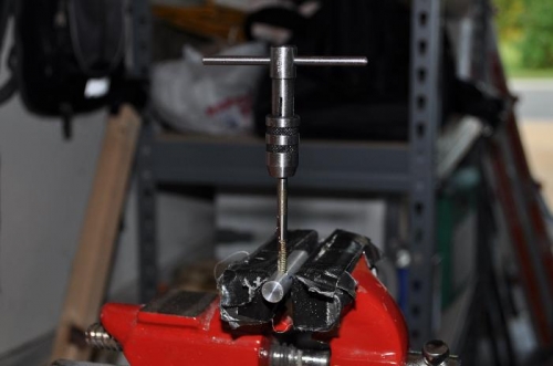 Tapping Fuse Pin Stopper