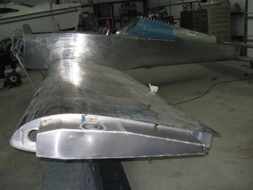 Look at the wing span and aux fuel tank