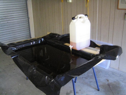 Filling the bath with Alodine