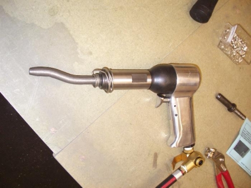 Rivet gun & double-offset set. (Standard 1/8