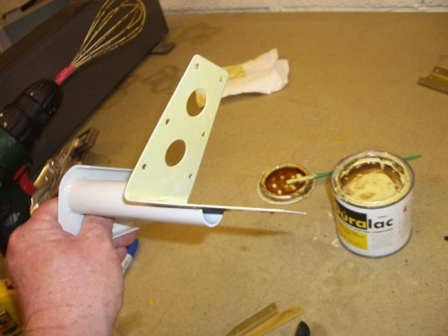 Duralac between dissimilar metals