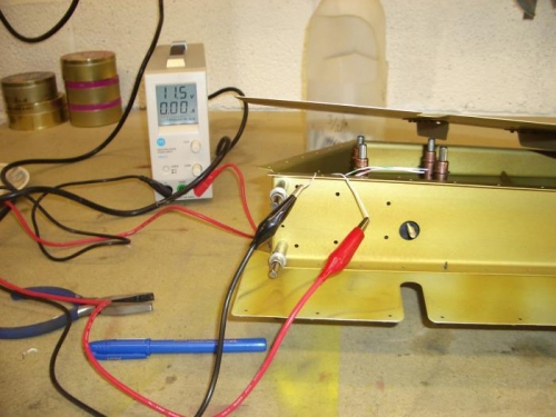 Servo in situ, with test power applied.