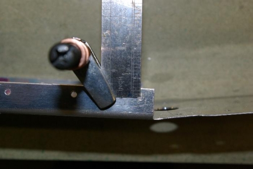 HS spar flange low edge distance