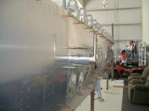 Drilling stiffeners for pitot