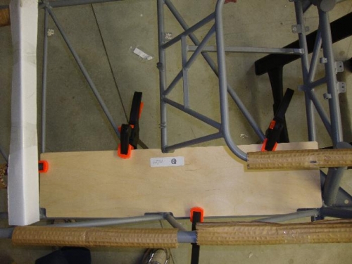 Fitting rear floorboard