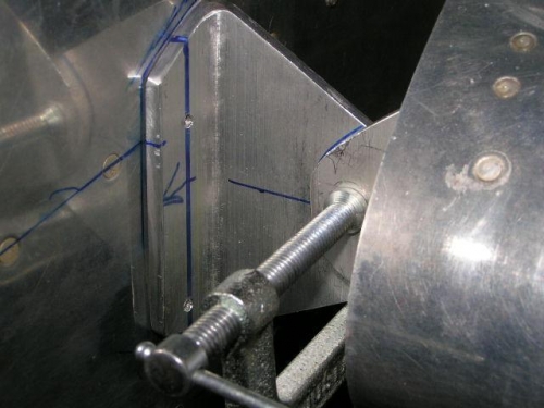 aligning clamp for drilling
