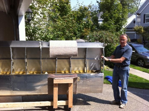 With a some help from dad, the unloading of the wings was completed!