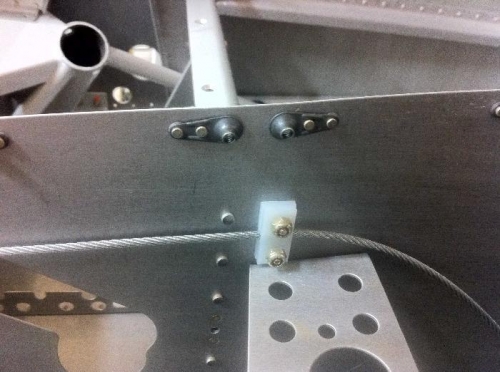 Tunnel rudder cable bracket