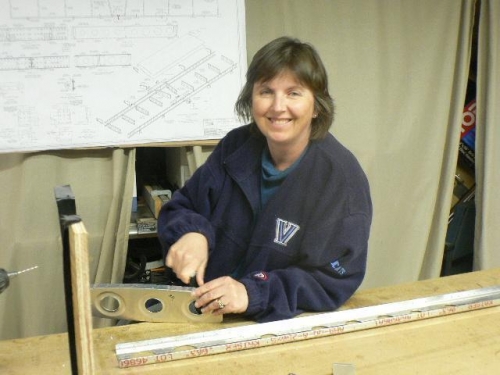 Robin deburring the Ribs