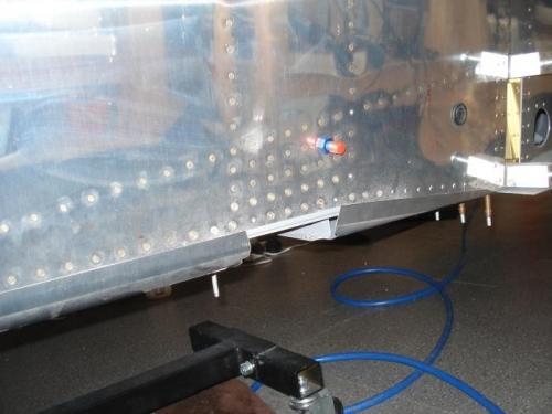 Rivets and screws set. 2 rivets need to be done in each gear tower