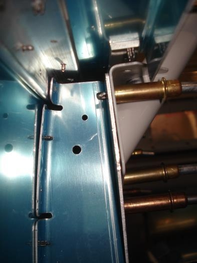 Gap top left from the skin