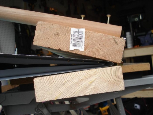 Bending the trailing edge of the rudder