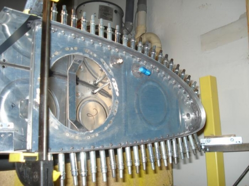 Inboard rib 100% clecoed