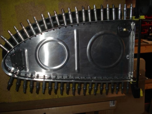 Outboard rib 100% clecoed