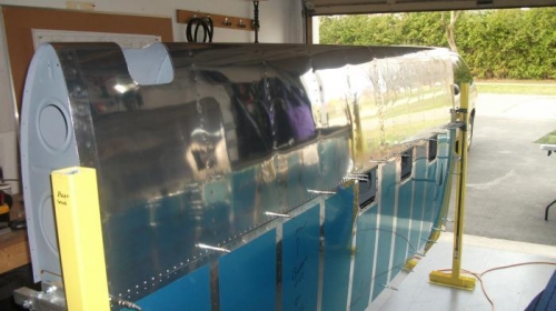 Right wing leading edge and fuel tank in place