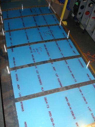 Top skins of the right wing final drilled