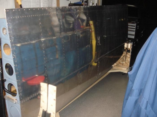 The right wing in the saddle