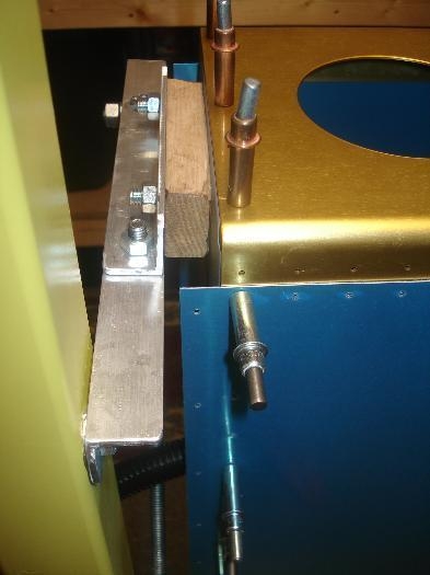 As you can see, the skin doesn't touch.