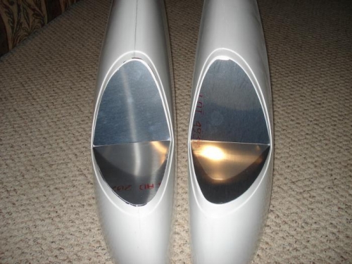 Wing tip light reflectors