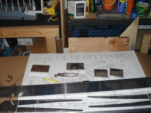 Parts for the rear spar laid out and deburred