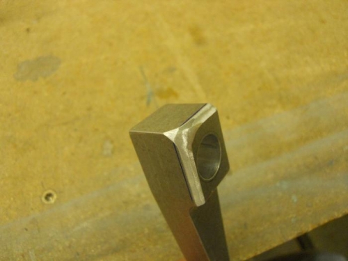 Rounded corner on outside latch