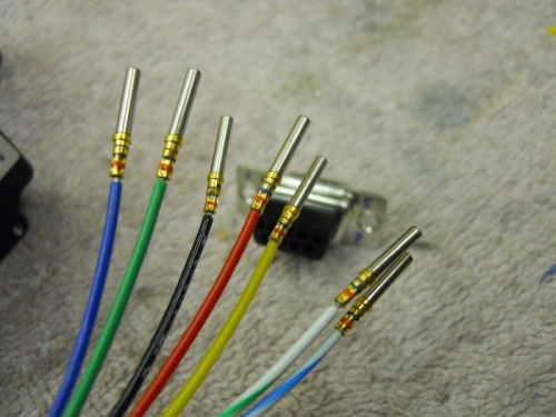 Servo wires with barrels crimped