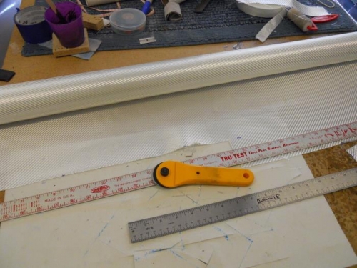 Cutting glass for roll bar