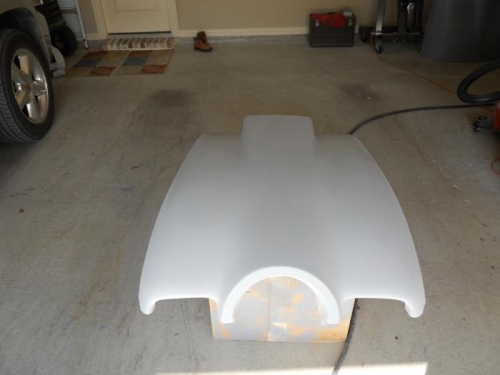 Lower cowl with sanding primer