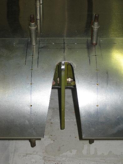 Leading edge cutout.