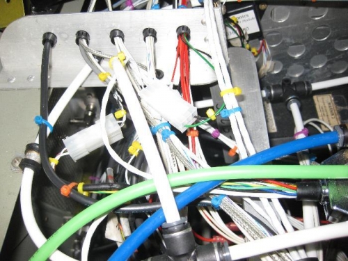 Fine wire connection plugs to EFIS & GPS