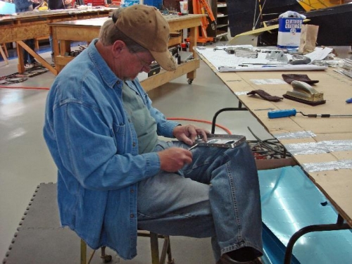 Me deburring HS Main Rib